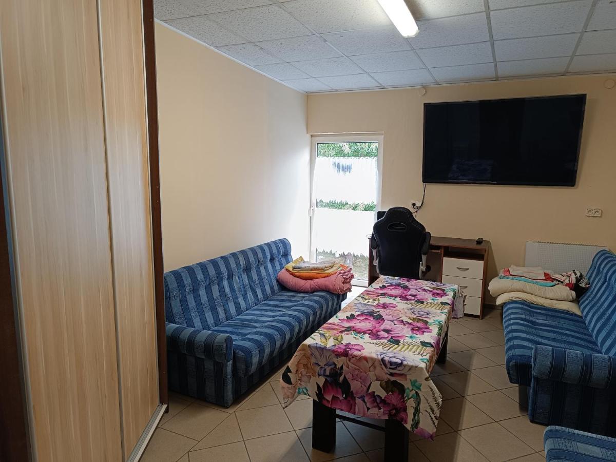 Hostel Welinek Gratis Parking Stęszew Esterno foto